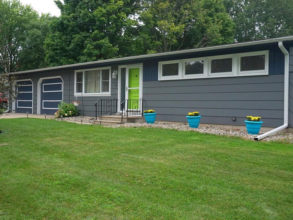 1st image of 34 Columbine Ln