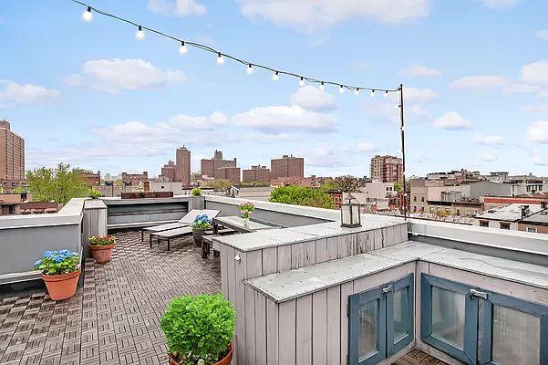 1st image of 27 Quincy St APT 4C