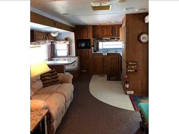 5th image of 1145 Creekside Dr