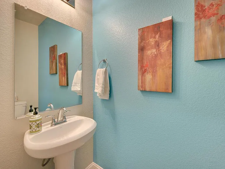 7702 Dylan Dr — Photo 13