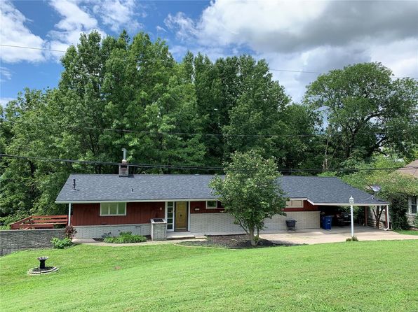 Greenville Real Estate Greenville Il Homes For Sale Zillow