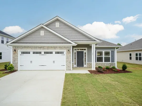 61 River Chapel Dr, Fuquay Varina, NC 27526