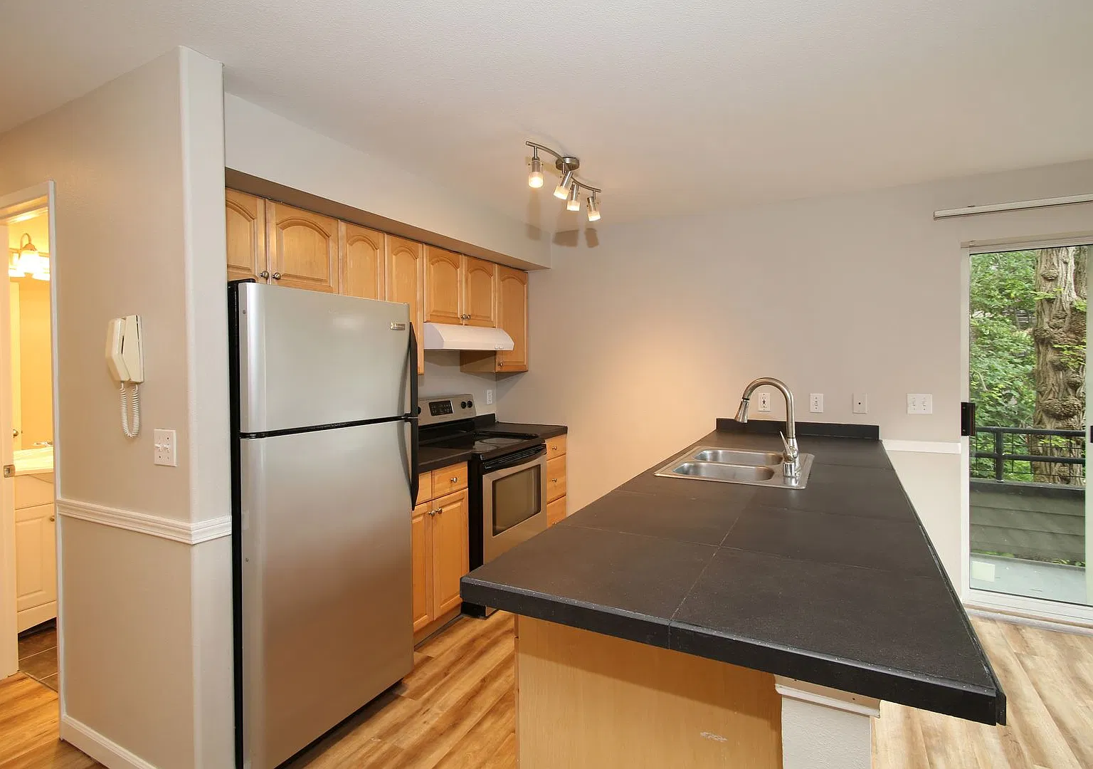 1726 Belmont Ave — Photo 1