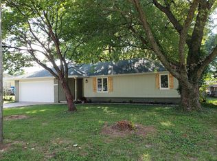 2719 N Fremont Ave, Springfield, MO 65803