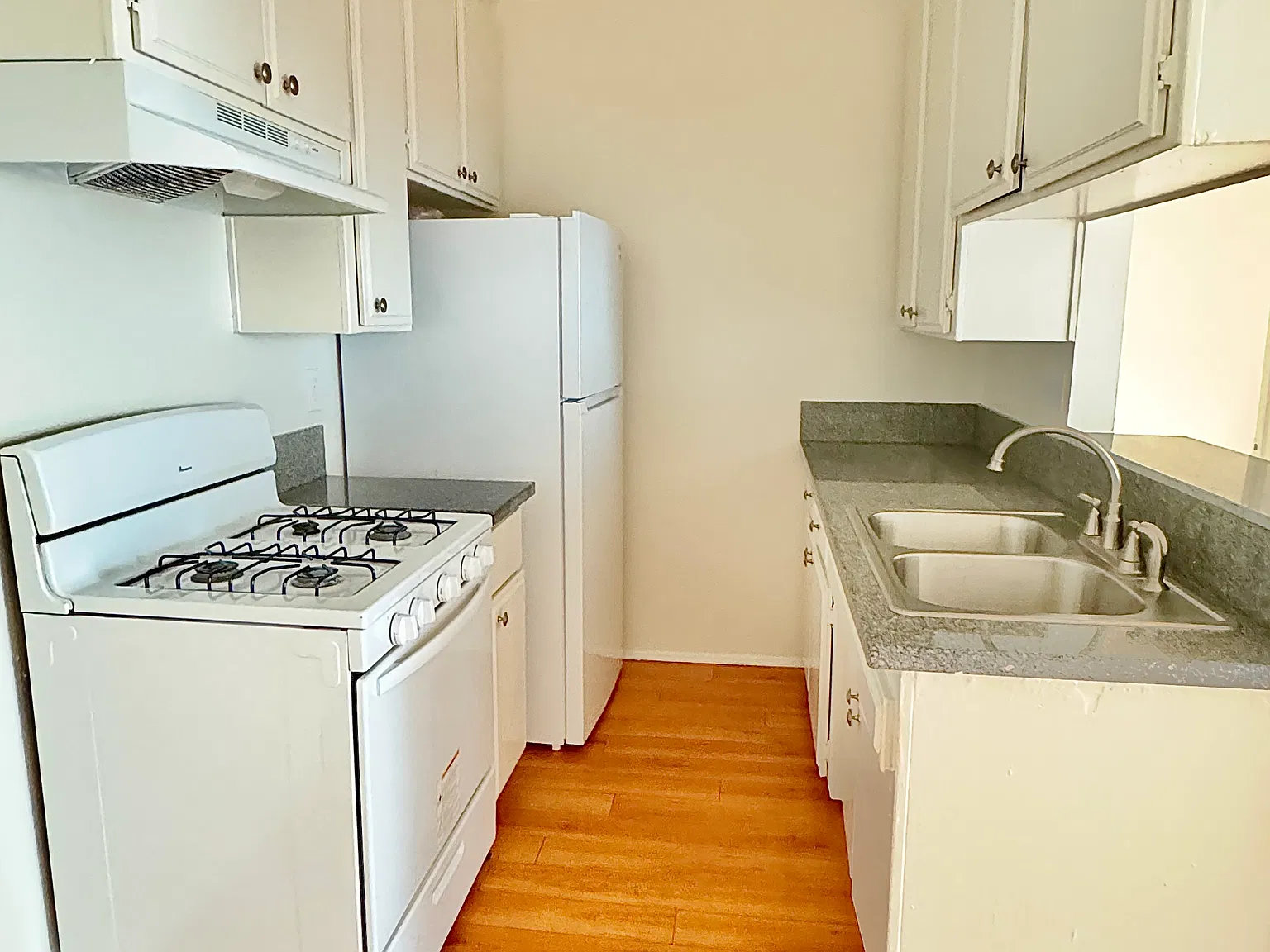 7423 N Lankershim Blvd — Photo 4