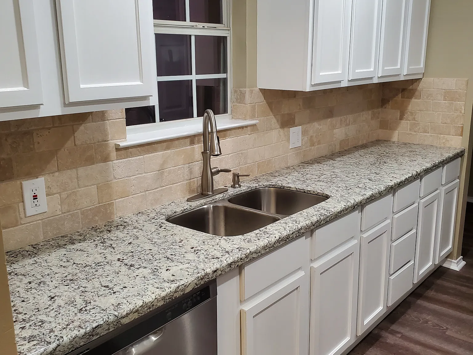 3 bed, 1148 sqft, $1,725 — Photo 1