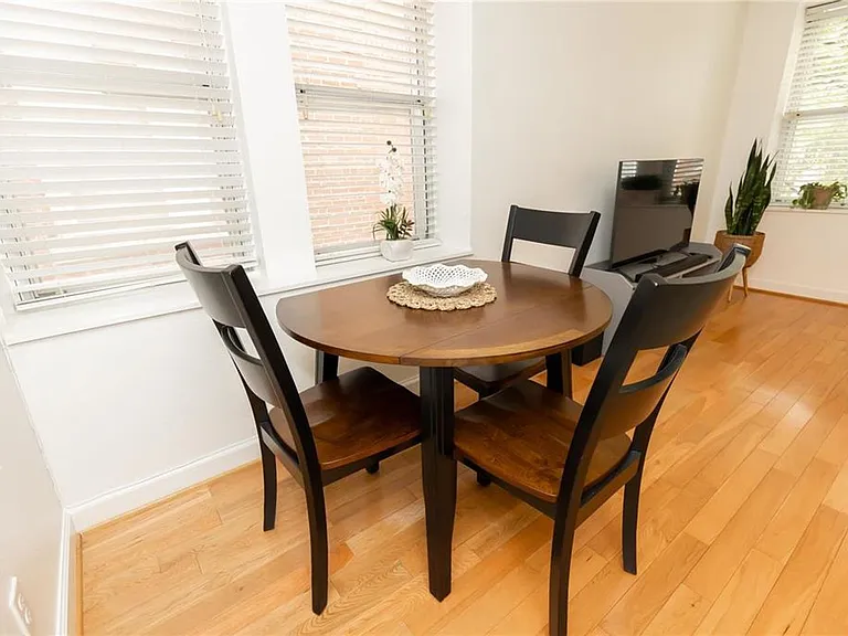 5350 Pershing Ave #2A — Photo 9