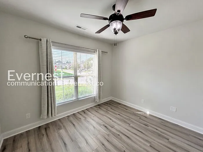 732 Prescott Ln — Photo 20