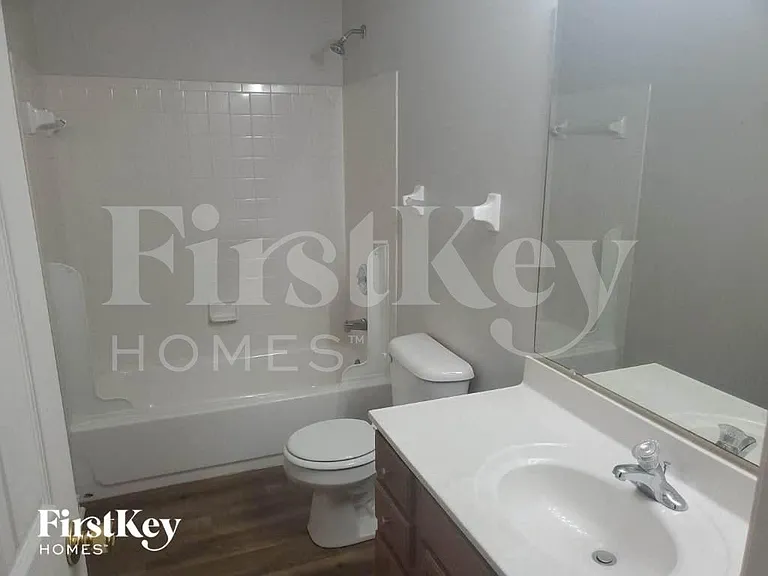 356 Brandon Dr — Photo 23