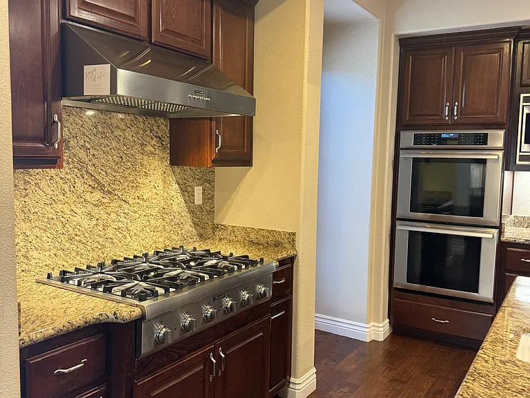 7056 Emerson Ln — Photo 9