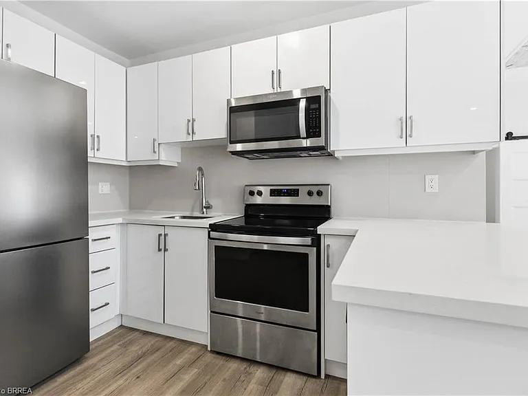140 Dalhousie St #216 — Photo 4