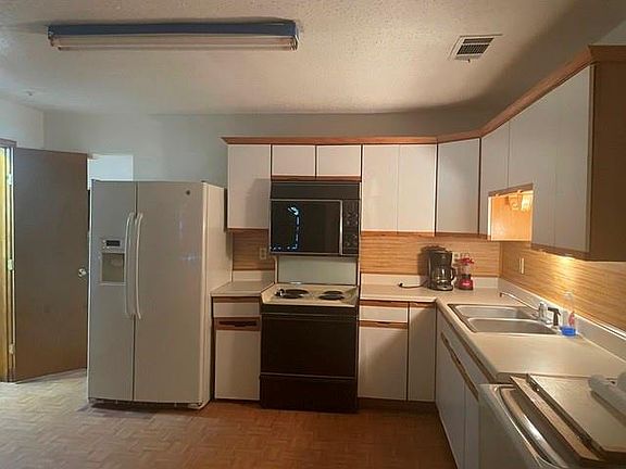5th image of 6708 Carver Dr