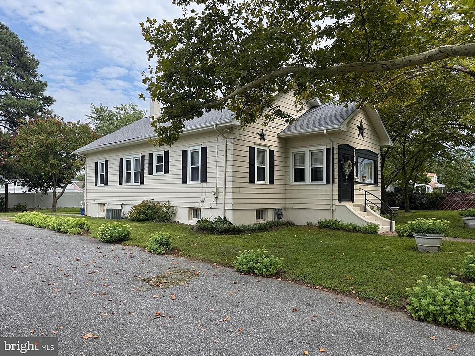 1st image of 16 Norman Ave