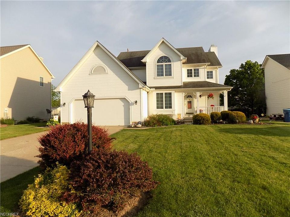 1st image of 5945 N Mayflower Dr