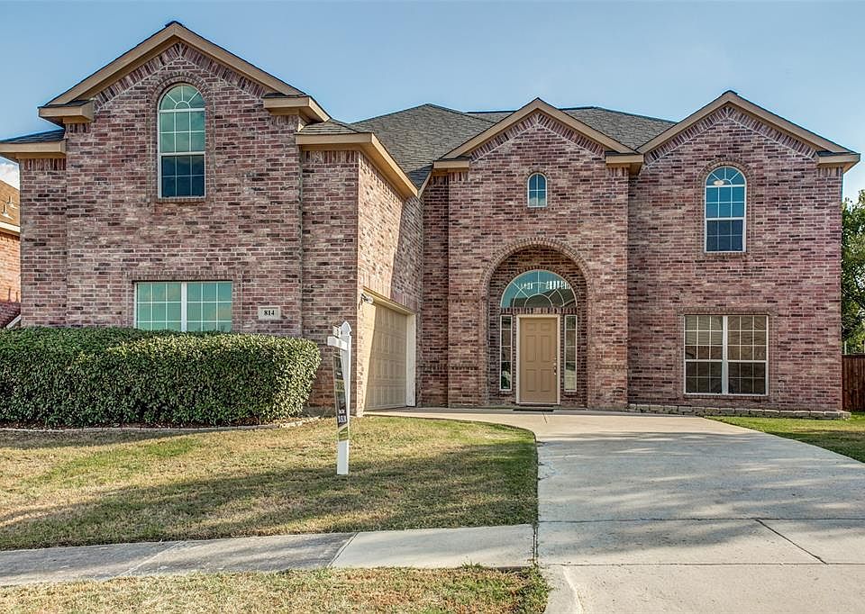 1st image of 814 Christine Dr