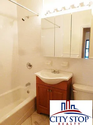 Rented by City Stop Realty | media 33