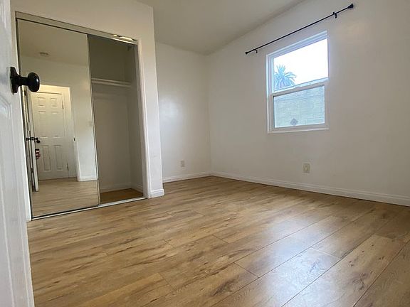 3rd image of 5614 S Western Ave #6