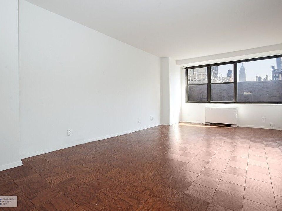 1st image of 7 E 14th St APT 1502