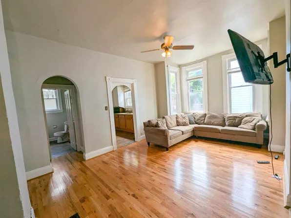 2322 Stratford