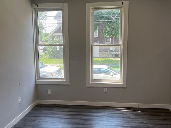 3rd image of 60 Hanna St E #B