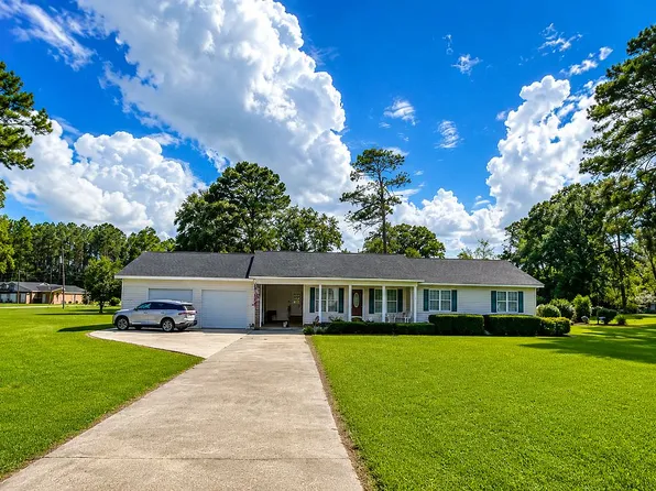 328 Azalea Ave, Millen, GA 30442