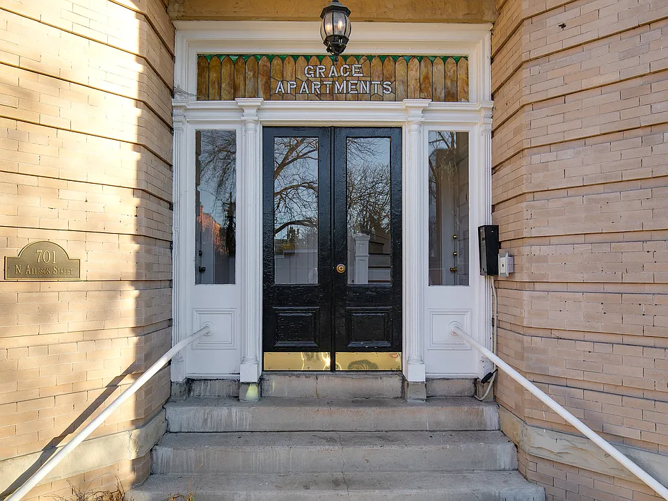 701 N Allison St #7