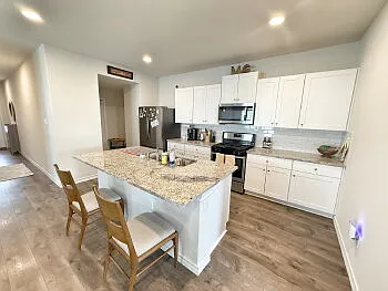 380 Arbor Hls — Photo 15