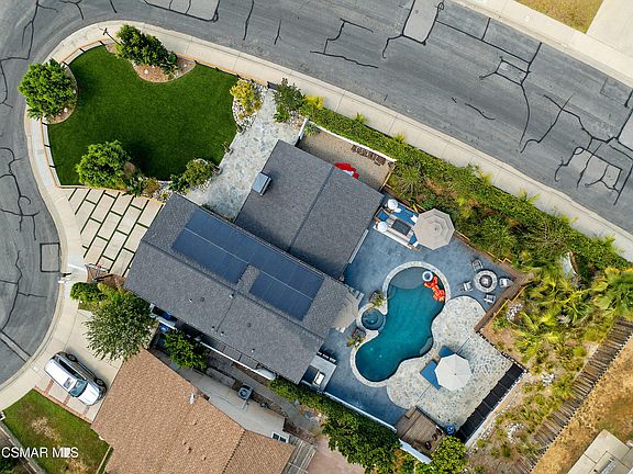 2nd image of 2222 Park Pl