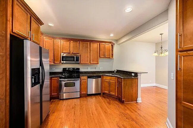 172 Mayo Ct — Photo 2