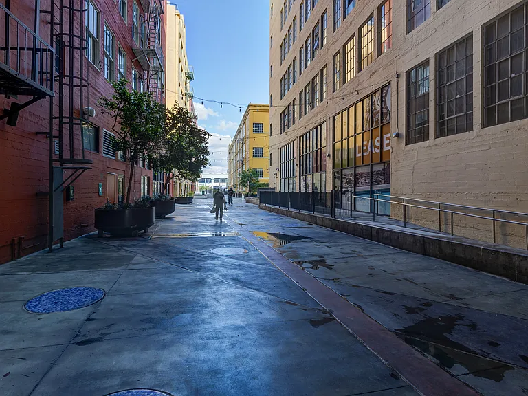 746 S Los Angeles St #703 — Photo 30