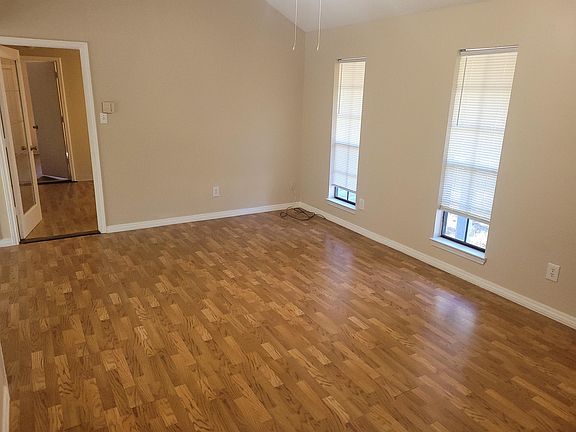 2nd image of 4808 Fordham Dr