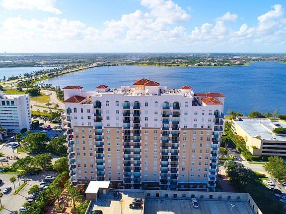 4th image of 616 Clearwater Park Rd APT 1112