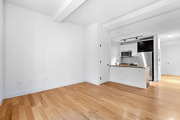 Rented by Pinnacle City Living | media 6