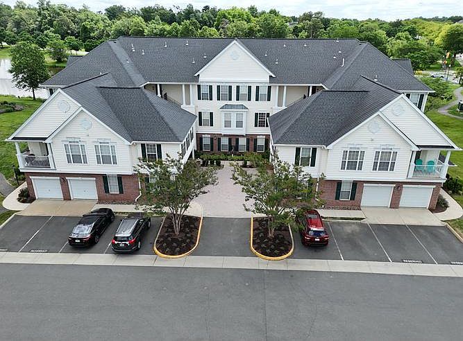 1st image of 43134 Watercrest Sq