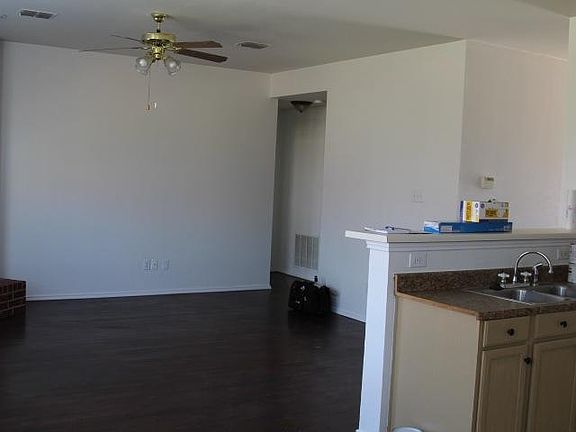 3rd image of 2313 Pecan Dr