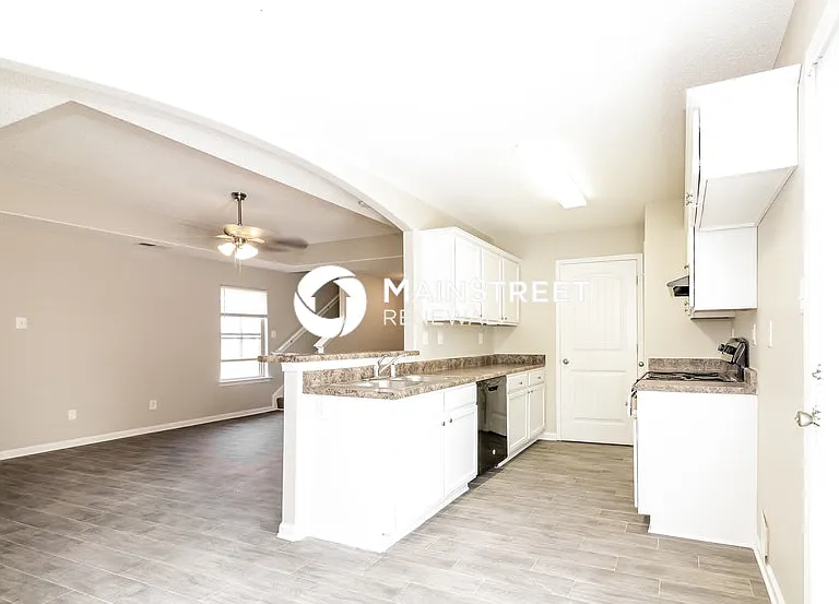 7395 Brentlawn Dr — Photo 7