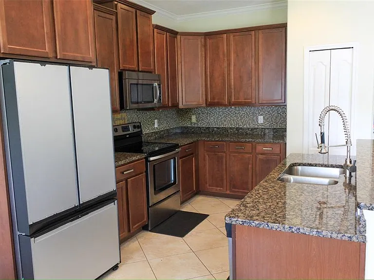 12927 Boggy Pointe Dr — Photo 8