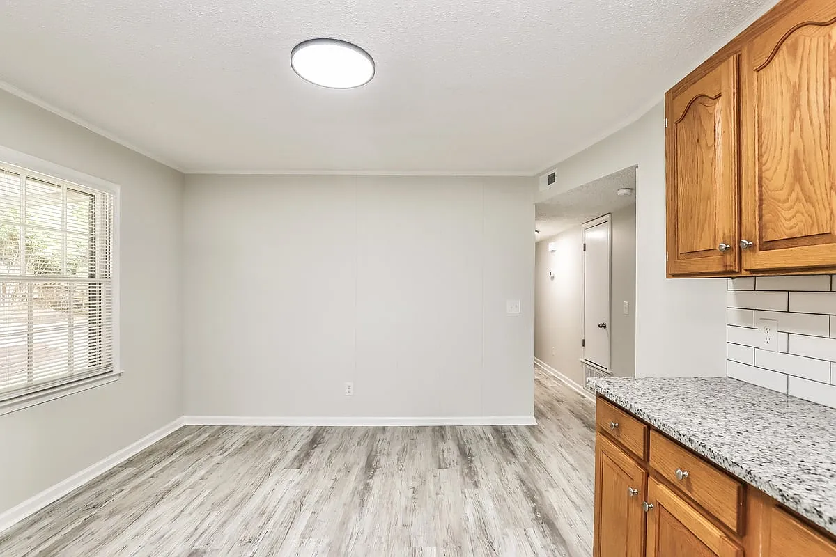 5401 Bayberry Ln — Photo 4
