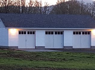 39074 Dexter Rd, Dexter, OR 97431