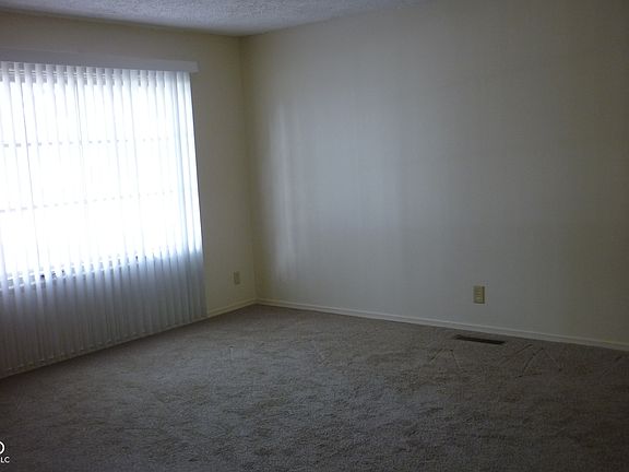 5th image of 3443 N Lynhurst Dr