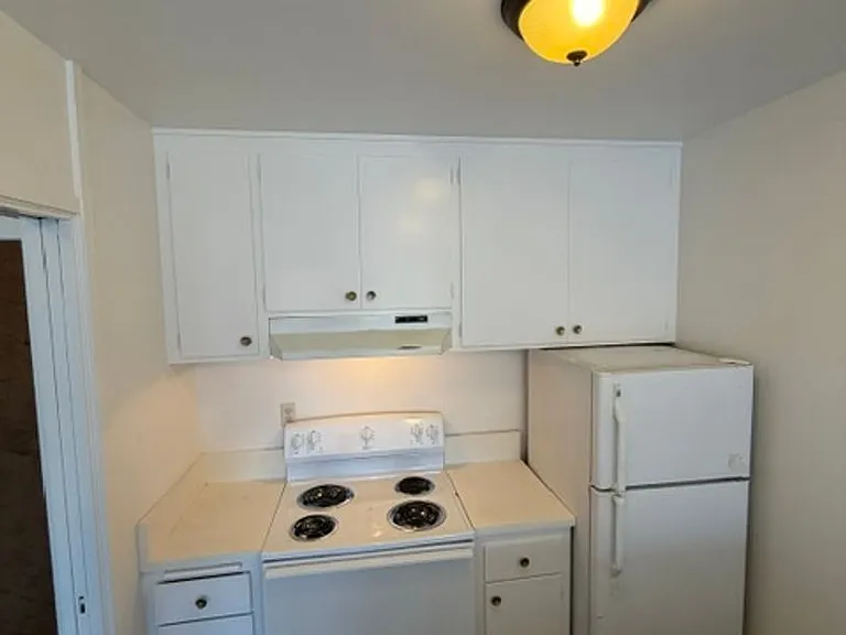 356 Jayne Ave — Photo 10