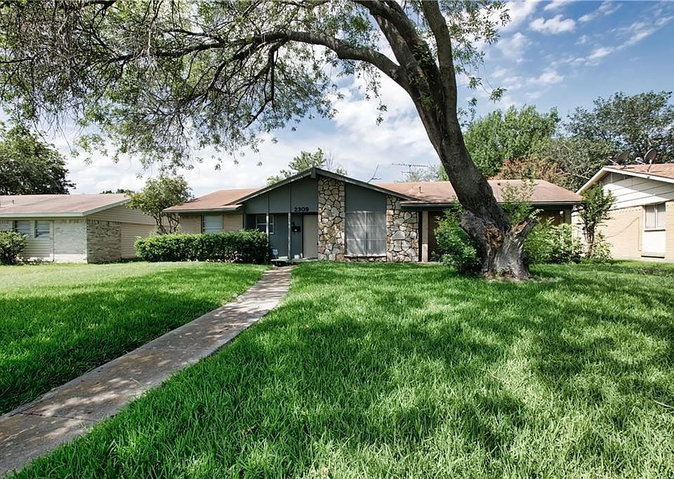 2nd image of 2309 Catalina Dr
