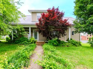 245 Cedar Grove Rd, Irvine, KY 40336