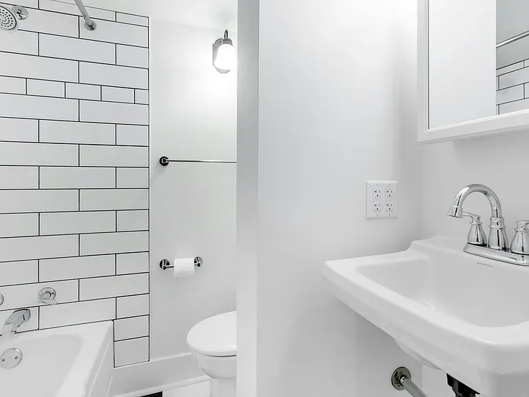 836 E Dayton St #1 — Photo 5