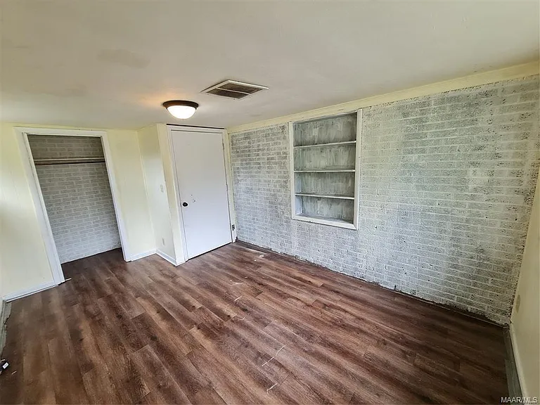 1220 Lynwood Dr — Photo 16