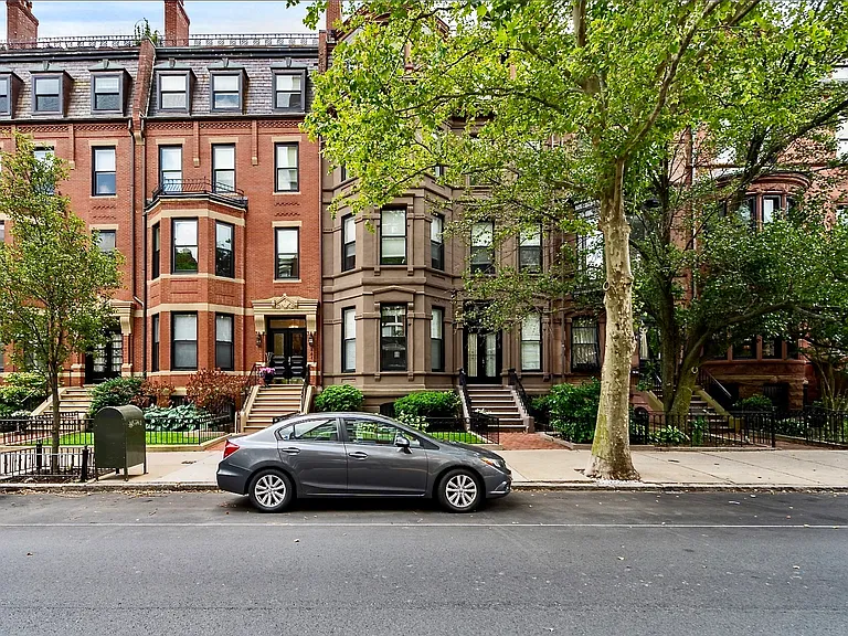 341 Beacon St #2F — Photo 32