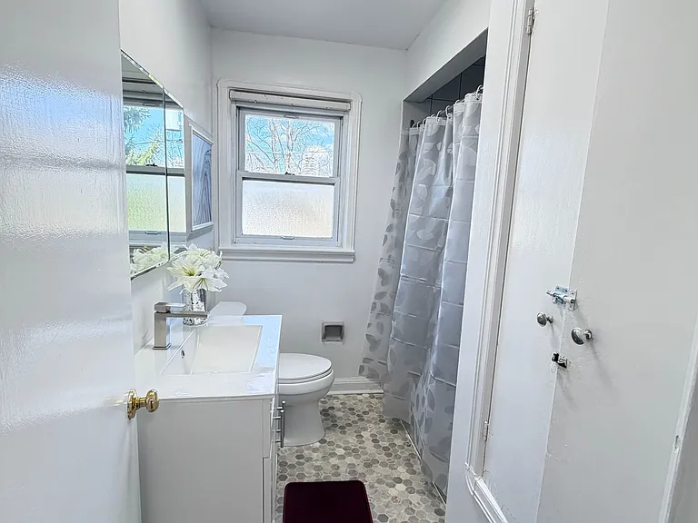 12 Roselm Rd — Photo 12