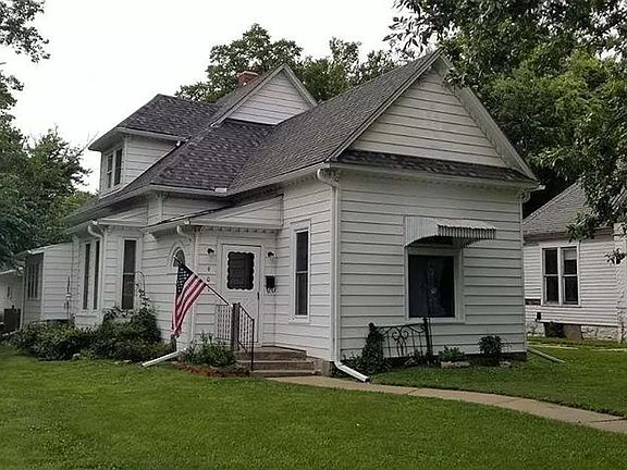 3rd image of 901 Neosho St