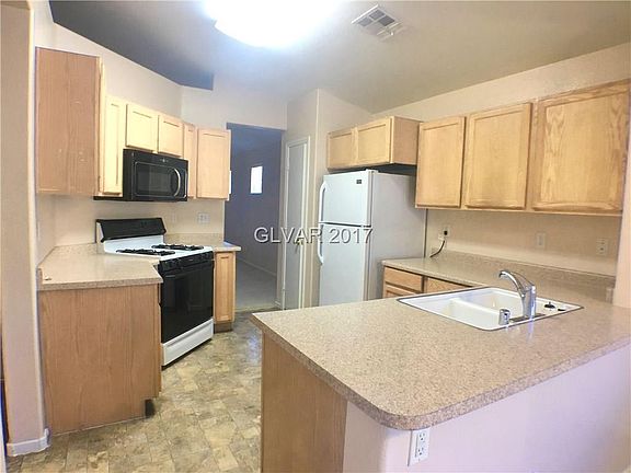 3rd image of 3275 Dragoon Springs St