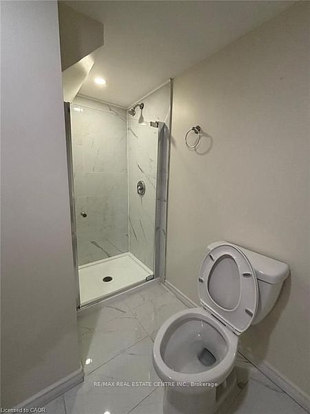 London House for rent - 3 Bedrooms — photo 7